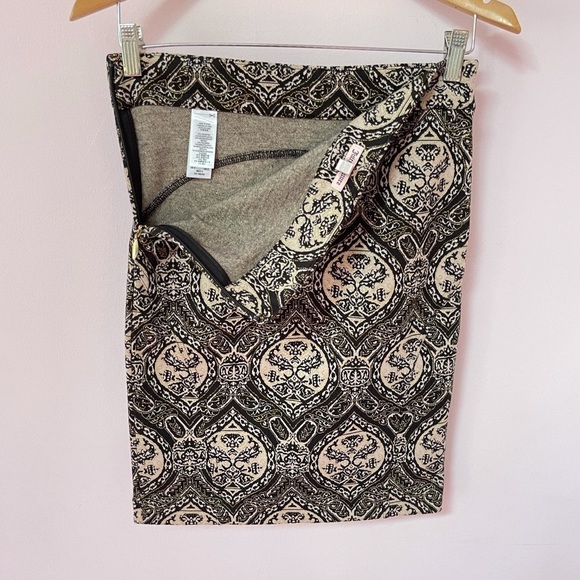 ❤️ JUICY Couture Skirt 💕 WORN ONCE BEAUTIFUL - Picture 3 of 8